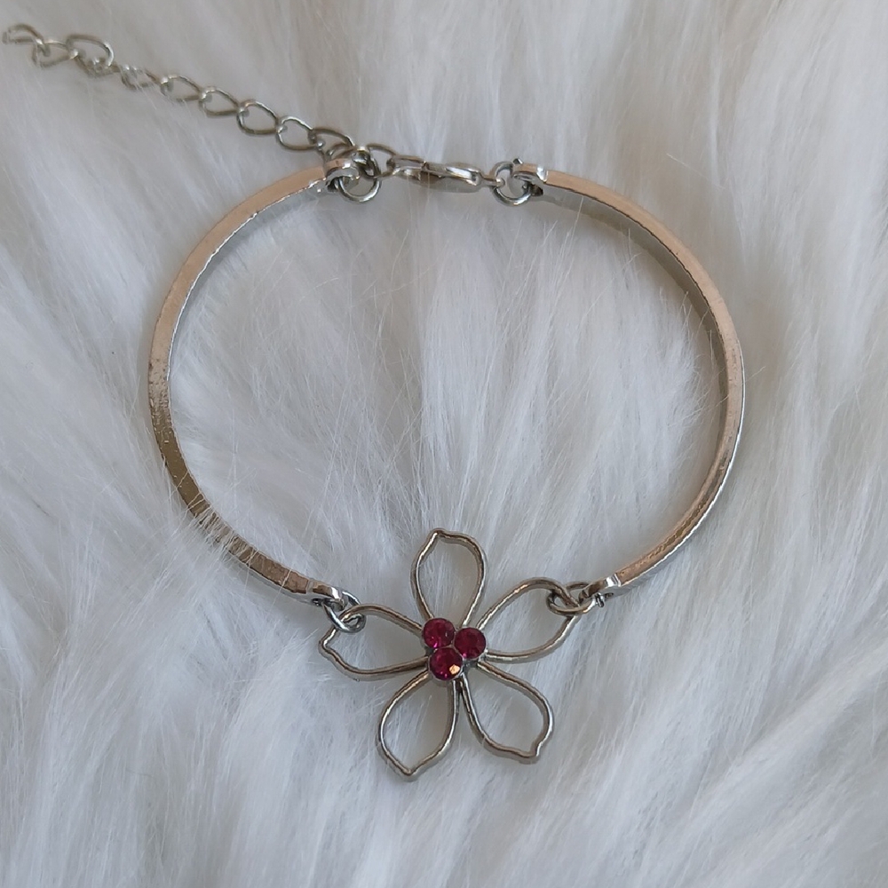 Paparazzi Silver Bracelet with Pink Floral Charm